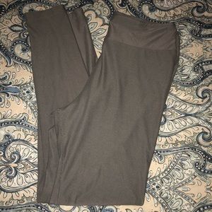 LuLaRoe solid gray leggings OS